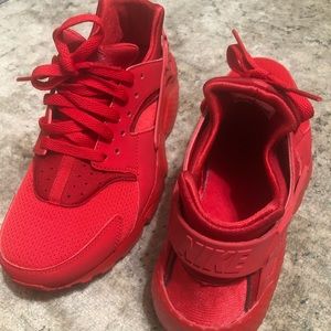 Red Nike Huaraches